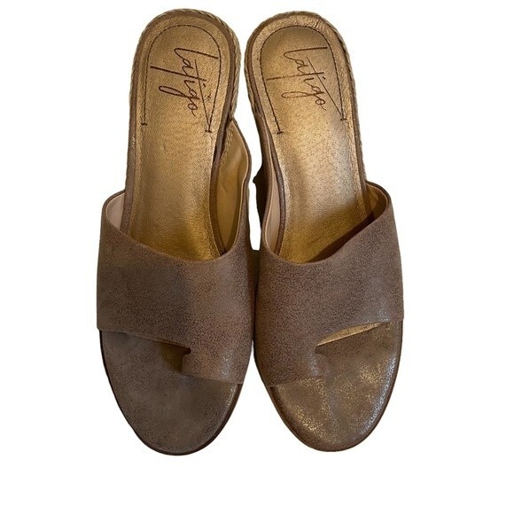 Latigo Women's Taupe Slip Ons Sandals Toe Loop Espadrille Wedge Size 8 - Picture 2 of 6